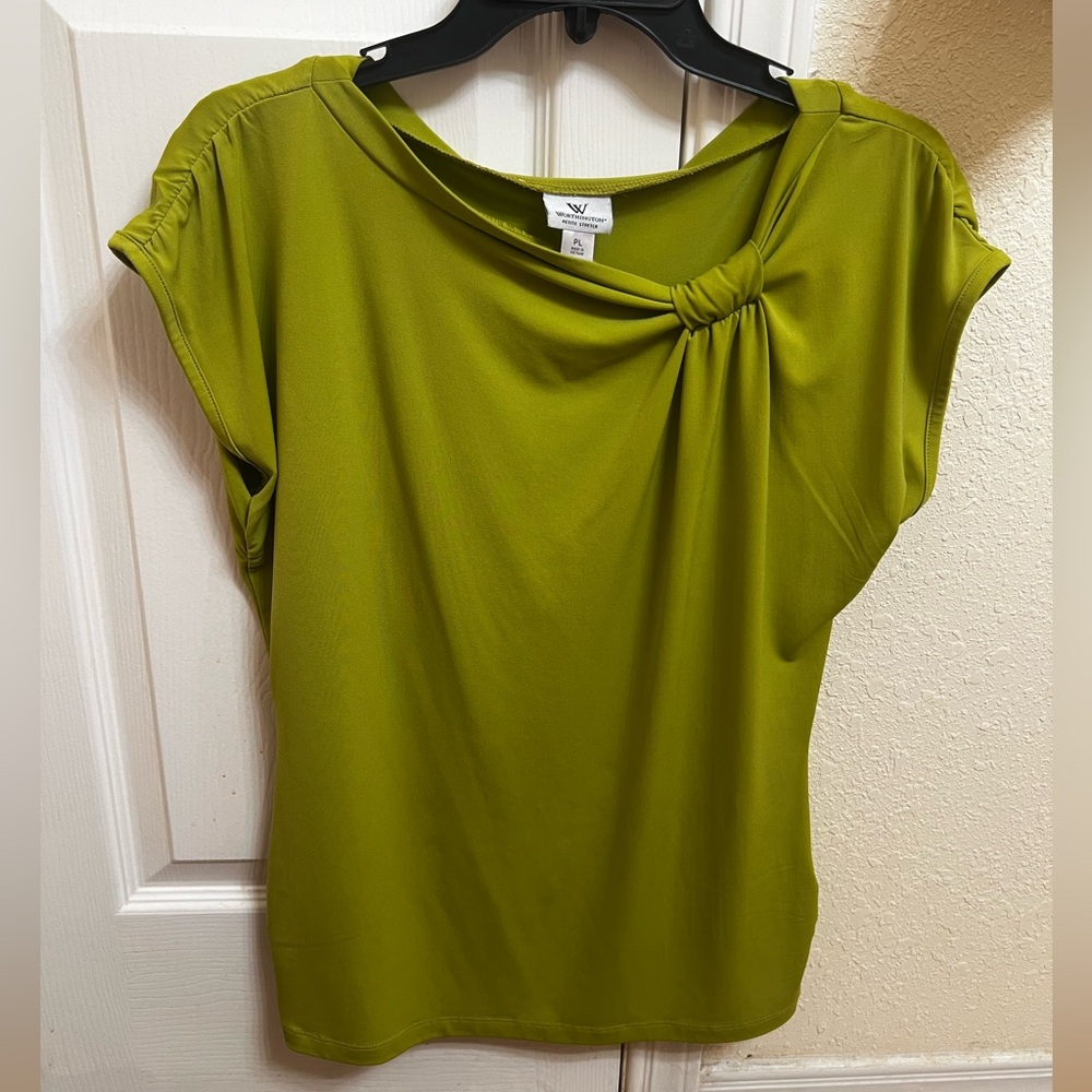 Worthtington - Olive Green Petite Large Short Sleeve Top